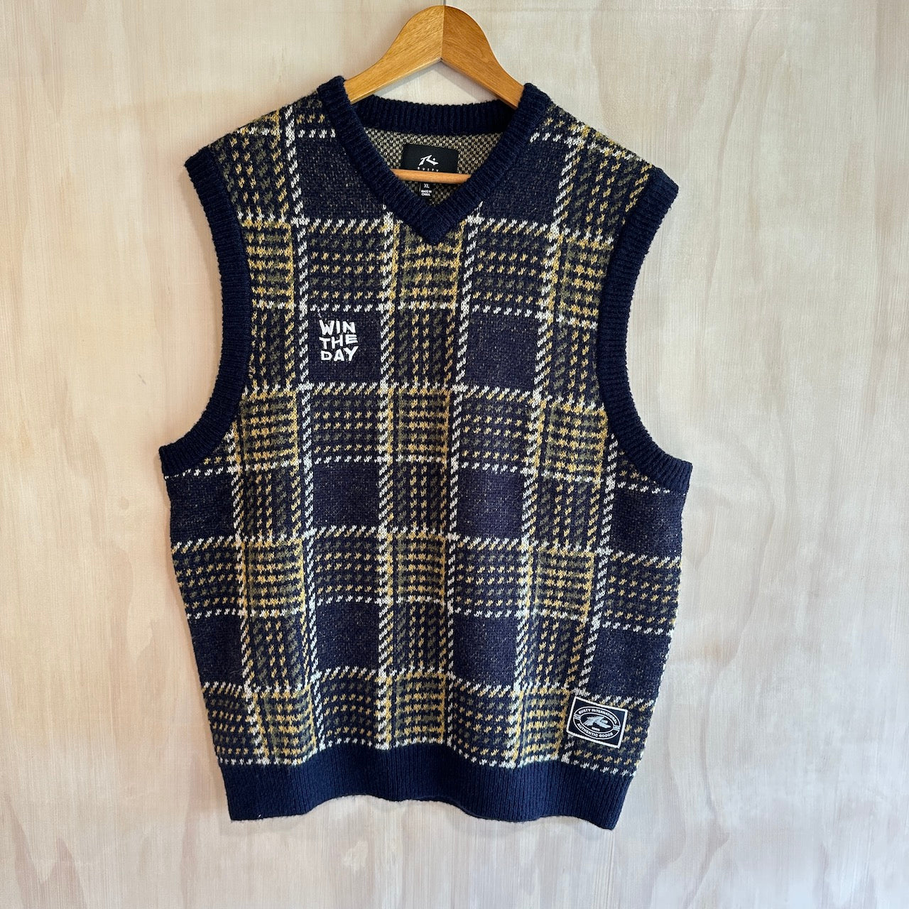 WIN THE DAY * RUSTY Golf Vest