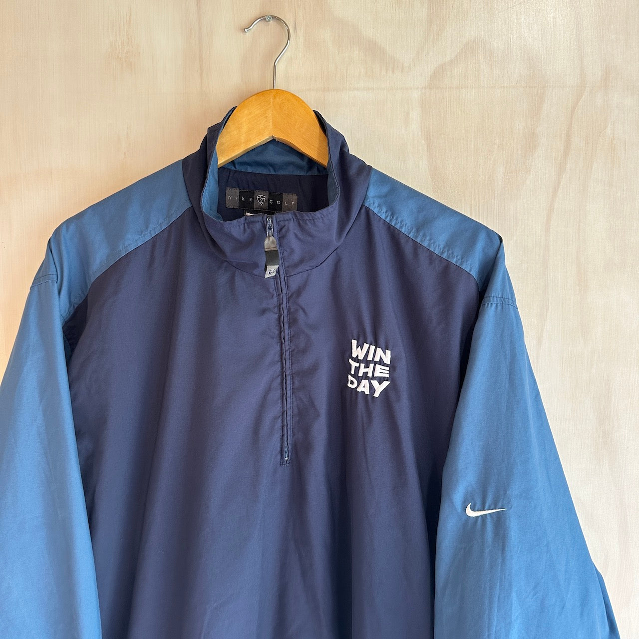 Vintage Nike Win The Day embroidered 1/4 Zip Jacket (L)