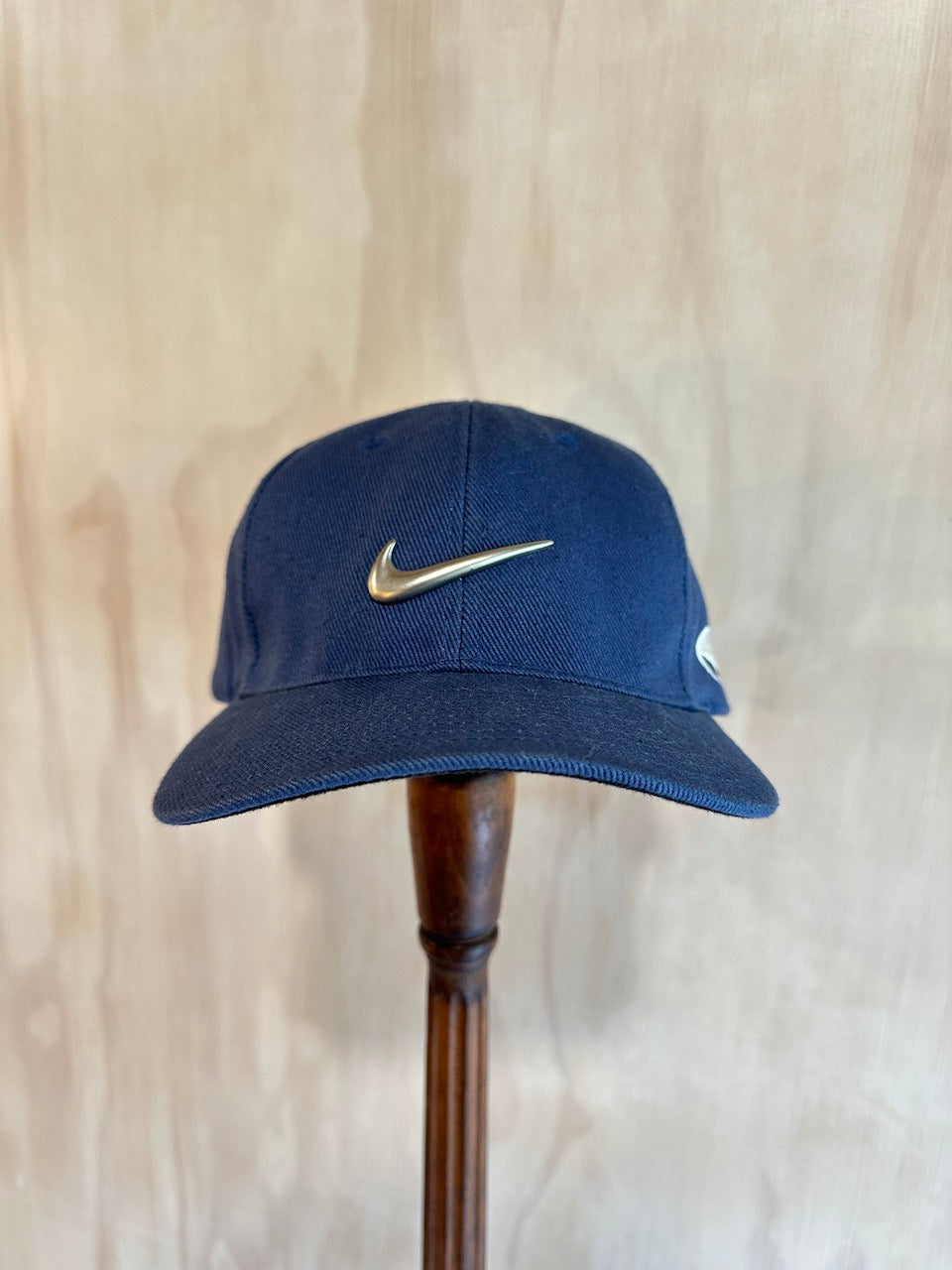 Vintage Tiger Woods Nike Metal Swoosh Golf Hat