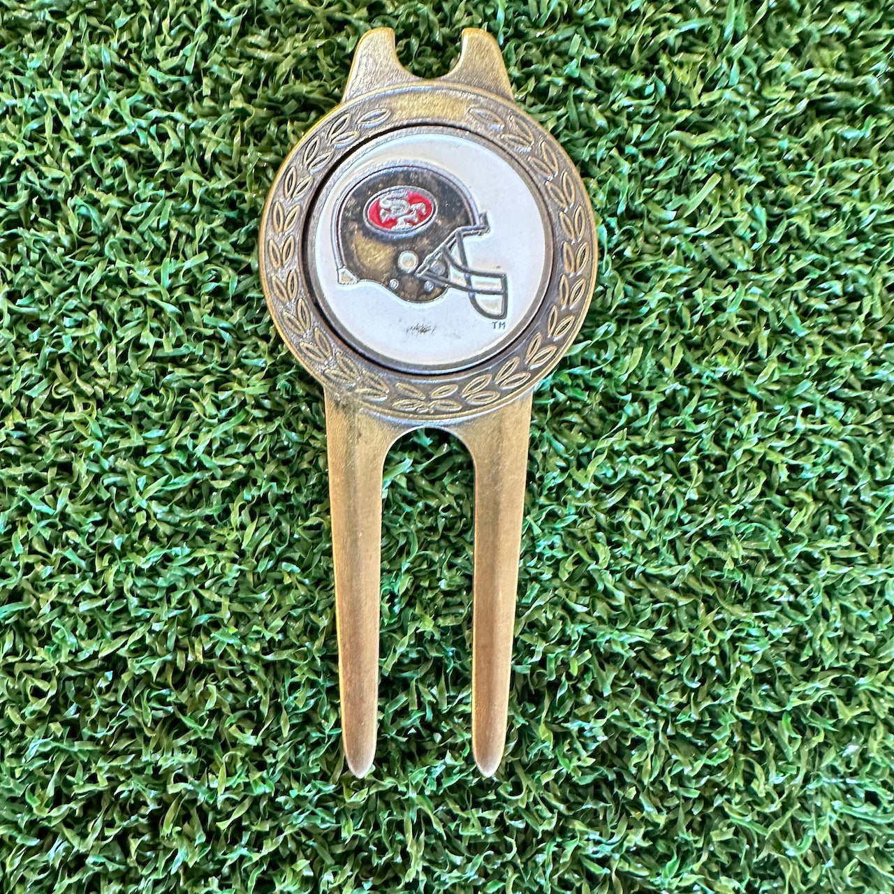 San Fransisco 49ers Pitch Tool and Ball Marker